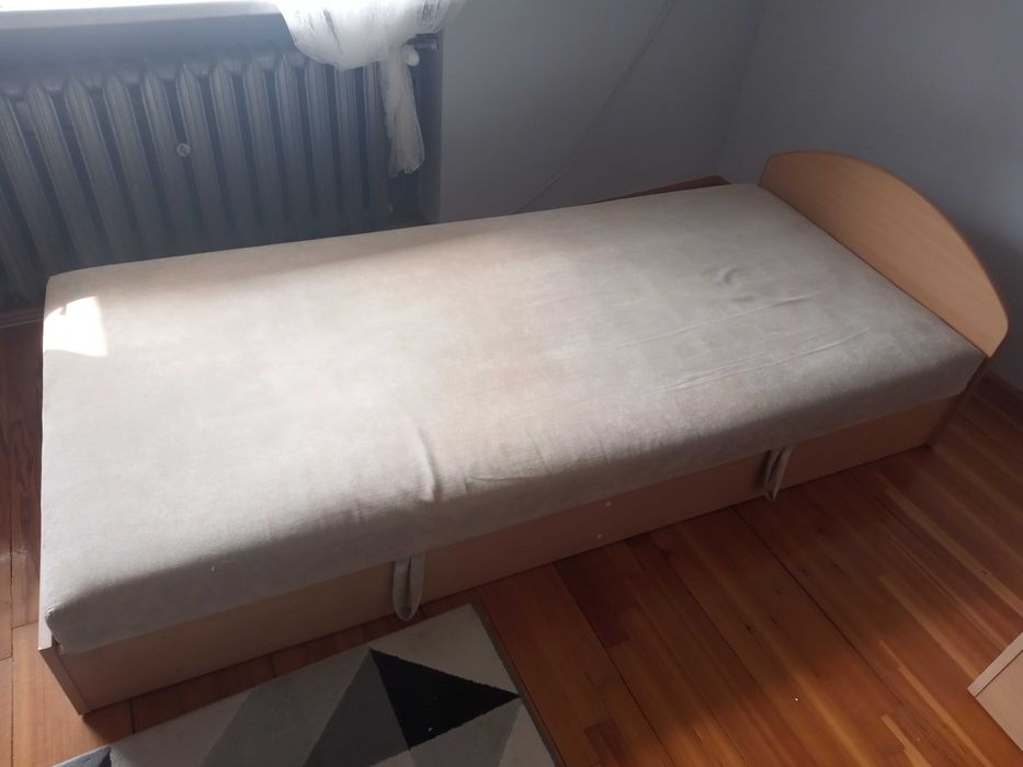 łóżko z pojemnikiem dobry stan
