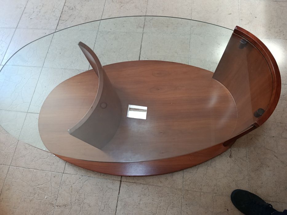 Mesa de centro em cerejeira