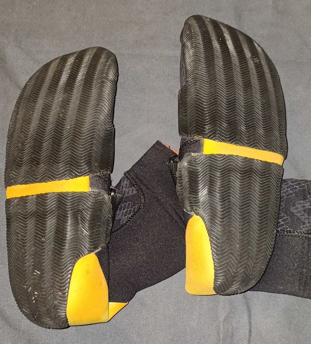 Botas Surf Gul Viper - Tam 8 ( equivalente 42 Eur )
