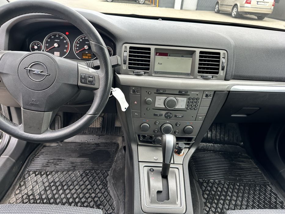 Opel SIGNUM 2.2 bez directa LPG