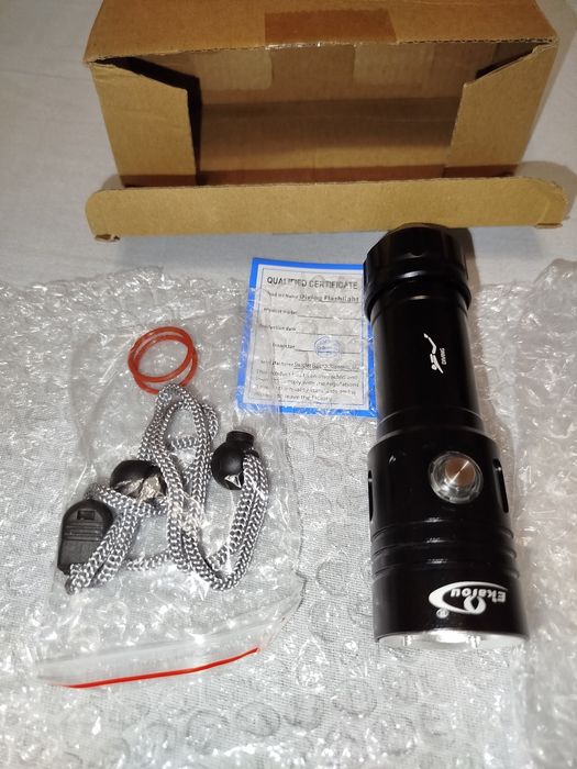 Подводный фонарь XML -2