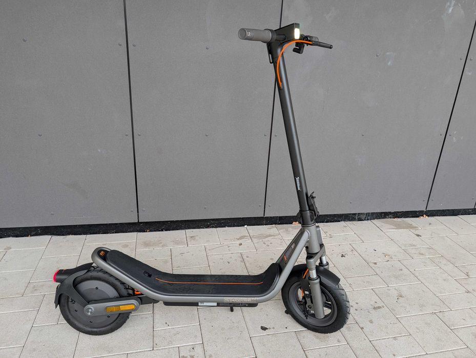 Електросамокат Xiaomi Electric Scooter 6 — стан як новий