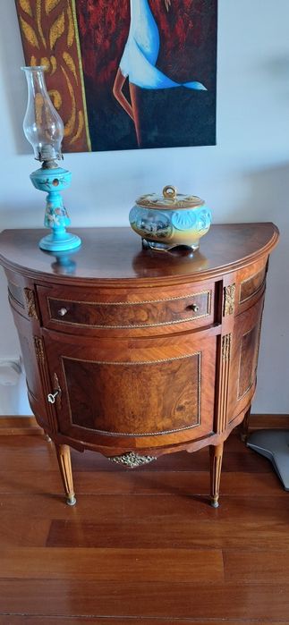 Móvel estilo Luís XV / Transição Luís XVI – Antigo e impecável
