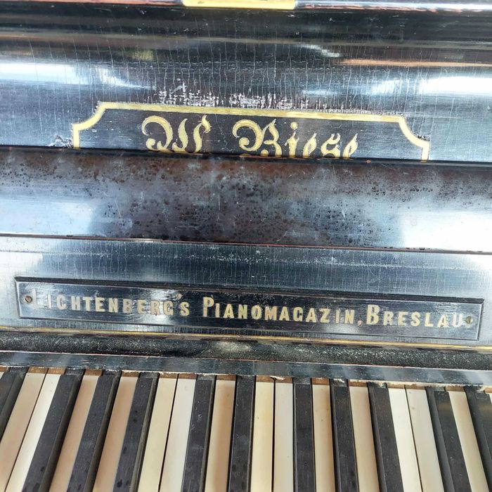 Pianino marki W. BIESE używane