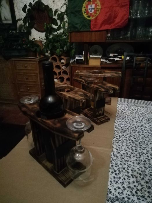 Suporte garrafa e copos