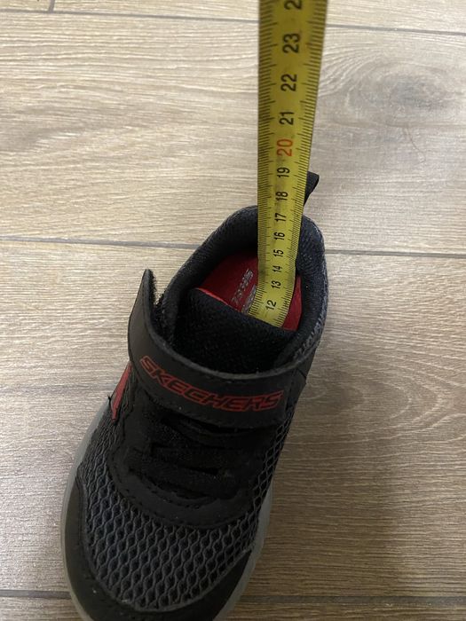 дитячі кросівки skechers 23 розмір