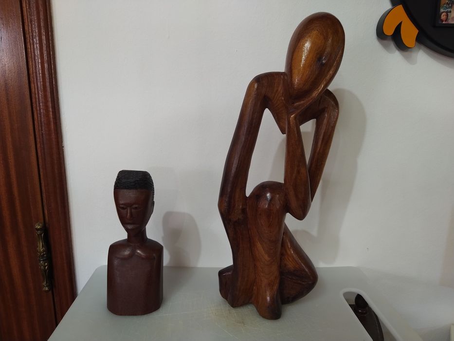 Esculturas em madeira estatuetas africanas casa quarto apartamento vivenda escritório gabinete carro cozinha.