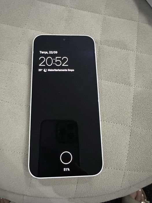 Nothing phone (2)  branco em bom estado