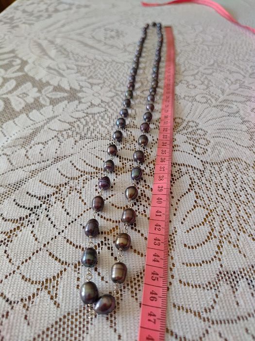 Długi naszyjnik z pereł naturalnych słodkowodnych