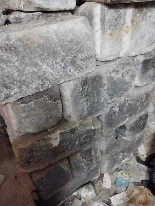 Соляні блоки розміром 20х20х40 см,  для будівлі соляних кімнат