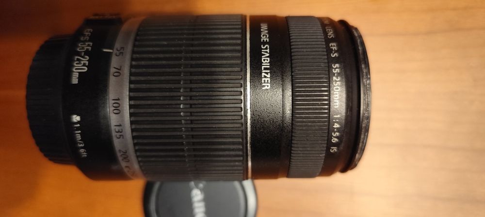 Objectiva Canon 55-250 IS