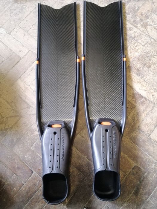 Ласты карбон-сэндвич