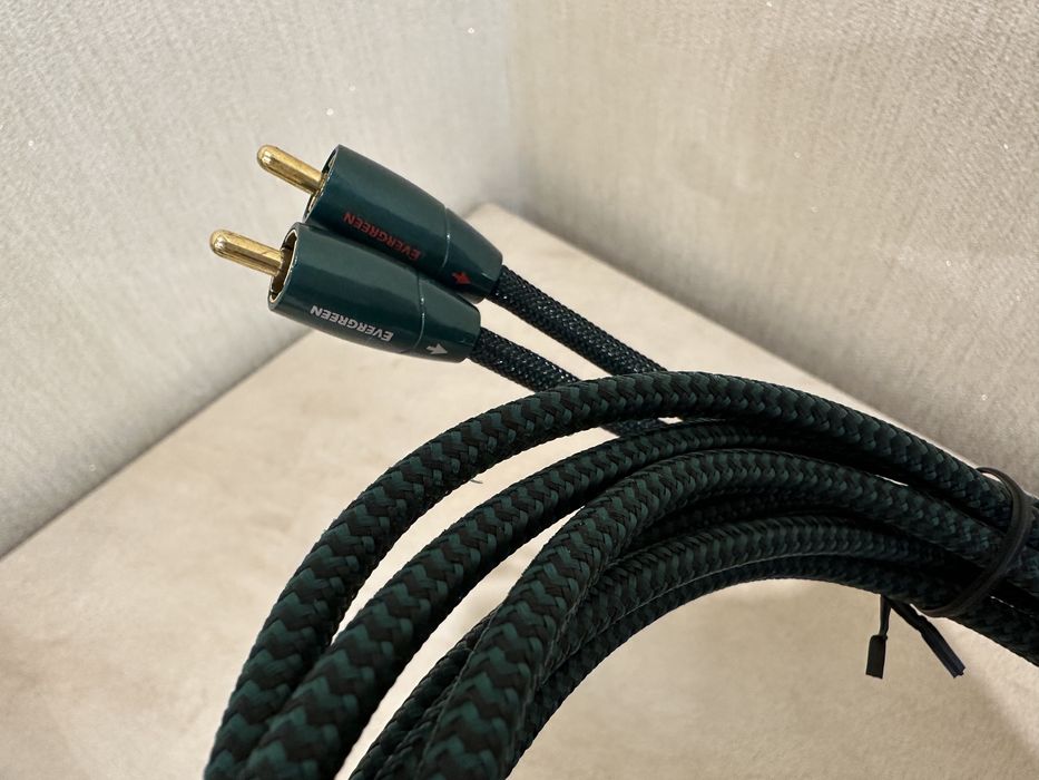 Аудіо кабель AudioQuest Evergreen RCA > RCA (3.0 м). Стан нового