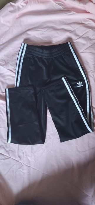 Spodnie dresowe dziecięce r 140 (S)