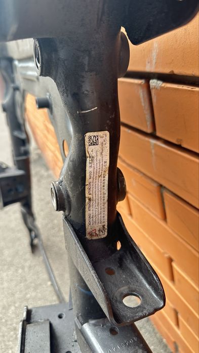 Передній підрамник BMW X5 F15 X-Drive