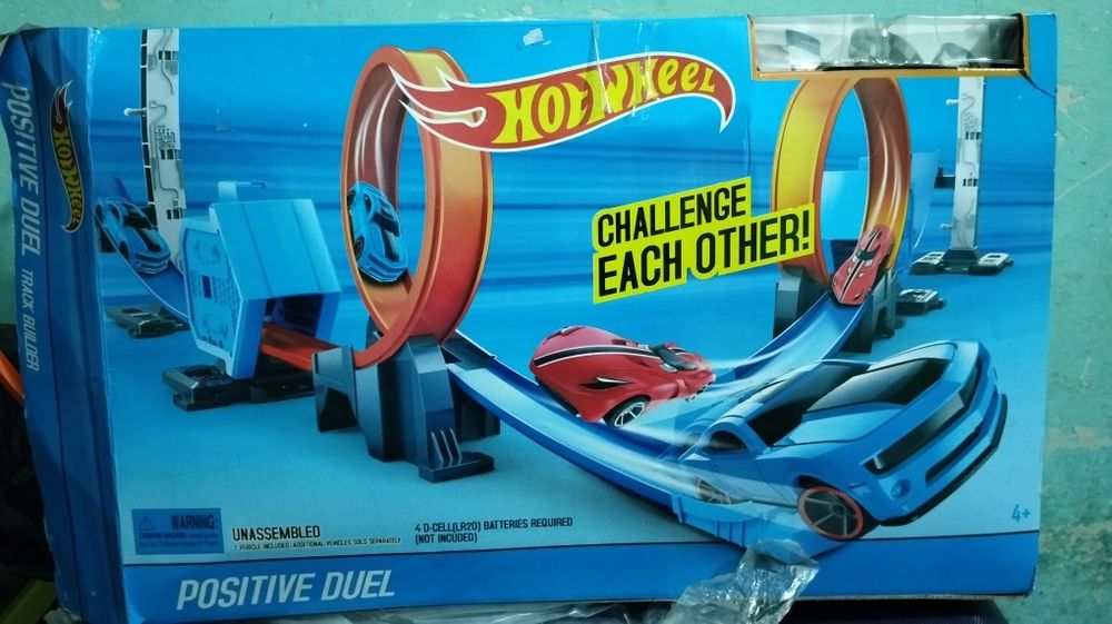 hot wheels track builder positive duel