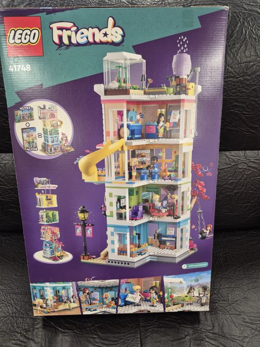 Конструктор LEGO Friends Хартлейк-Сіті. Громадський центр. Новий!
