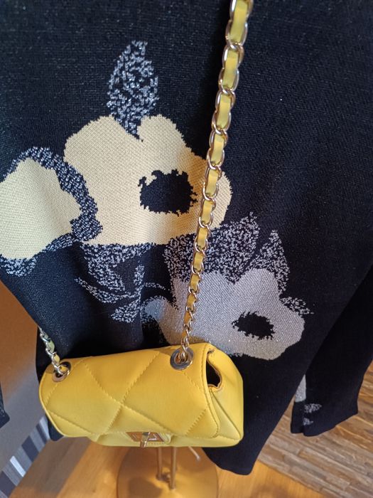 Продам шикарный свитер Испания- не дорого