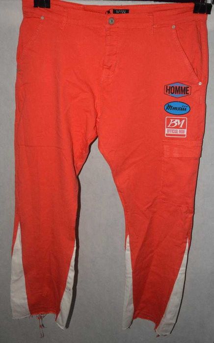 Czerwone jeansy Boohoo man 56