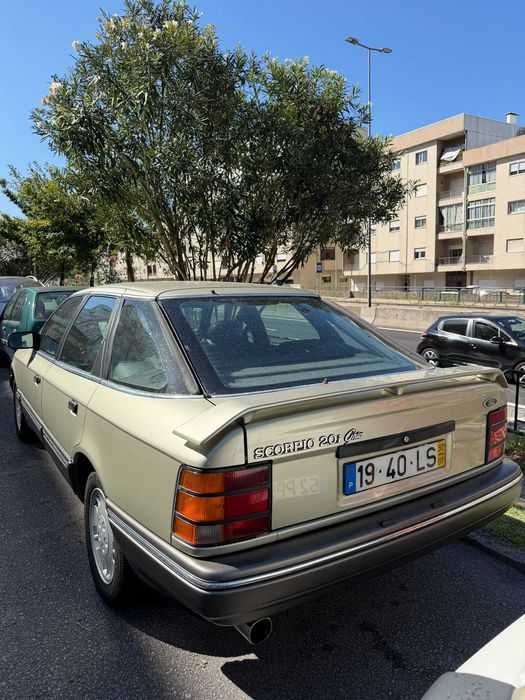 Ford Escorpio 2.0i Ghia