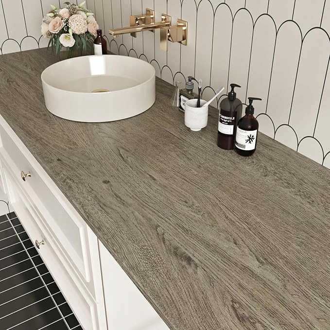 brązowa samoprzylepna tapeta Yullpaper 40x200 cm imitacja drewna