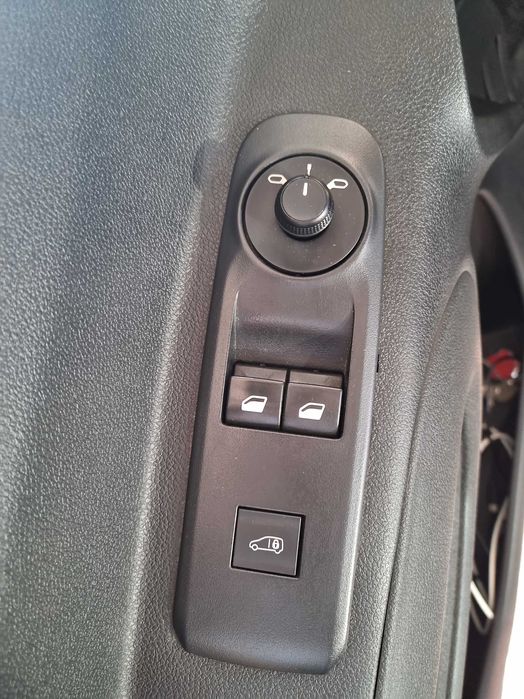 OPEL Combo Cargo Diesel 1.5 CDTi L1H1 Enjoy 4d, 3 Lugares COM GARANTIA e Financiamento