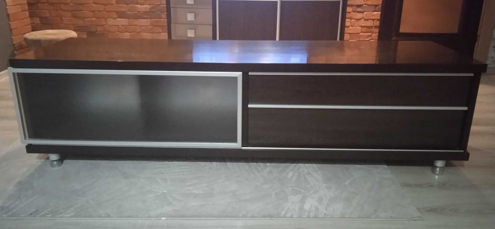 Komoda RTV pod televizor