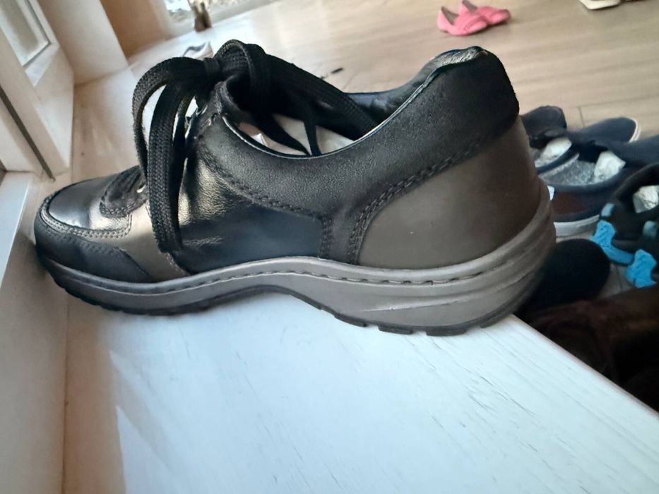 Чоловічі туфлі на шнурівці Rieker моделі 03322