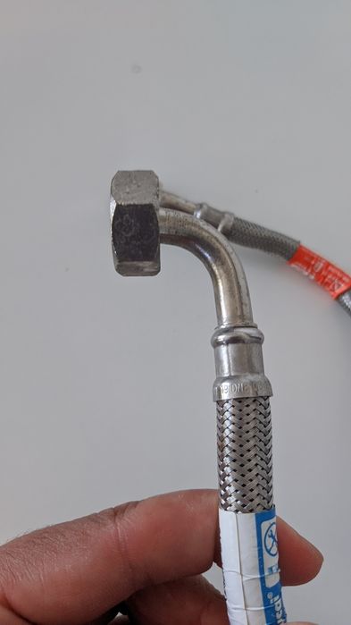 Bichas em Inox para WC ou Cozinha