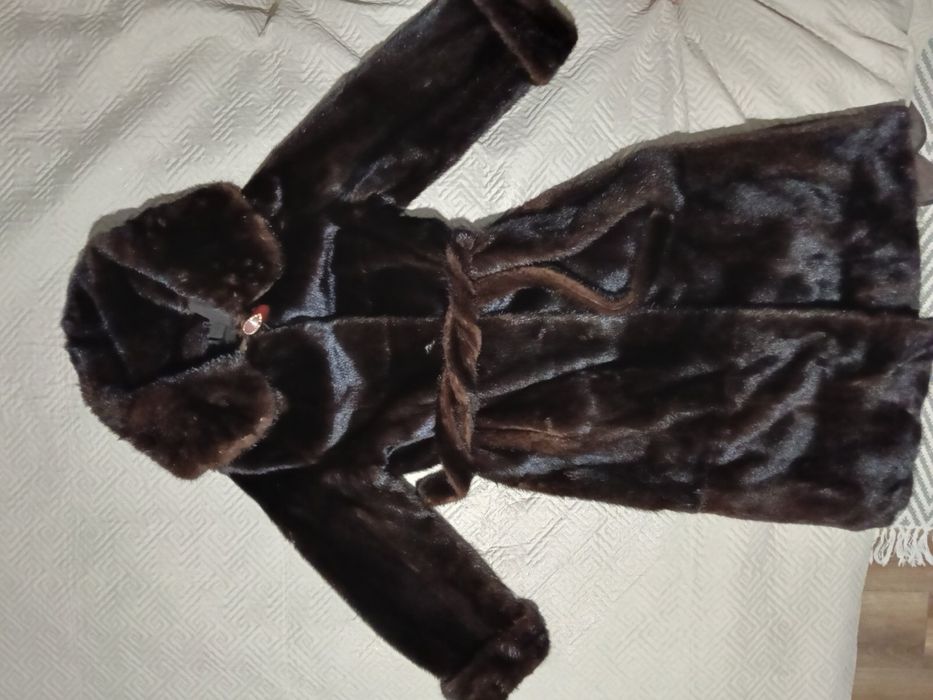 шуба норкова жіноча