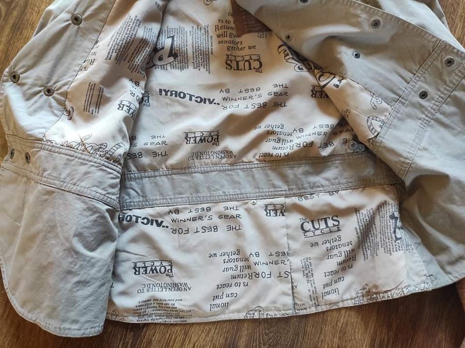 Marynarka w stylu militarnym