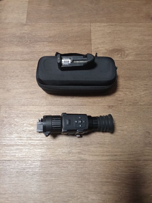 HikMicro  TH35 тепловізійний приціл