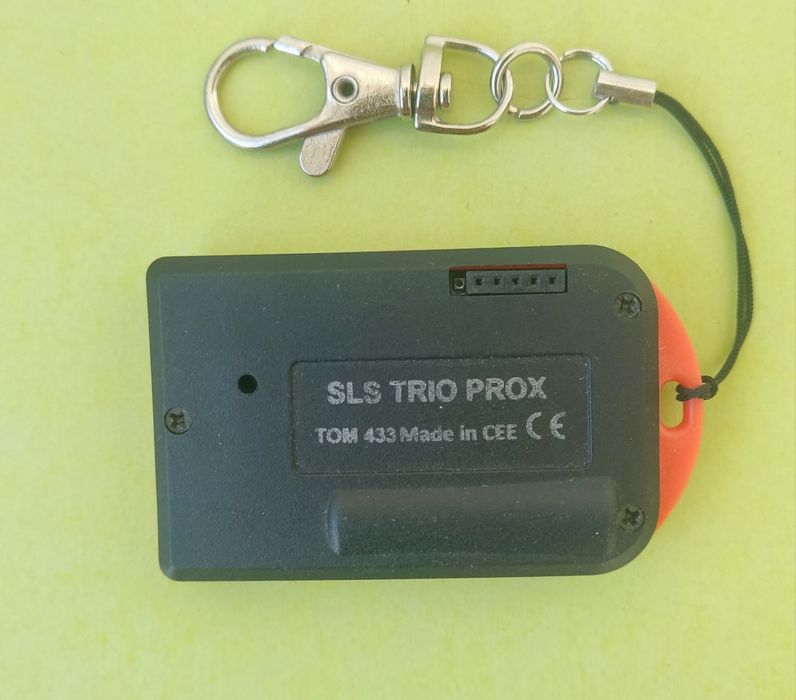 Comando portão garagem