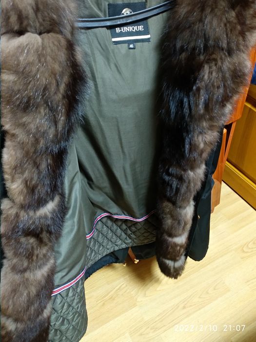 Парка з натуральним хутром песця