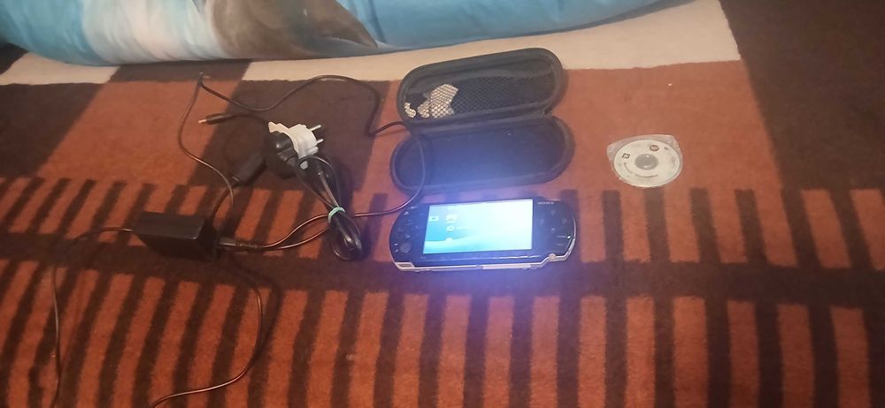 PSP plus akcesoria