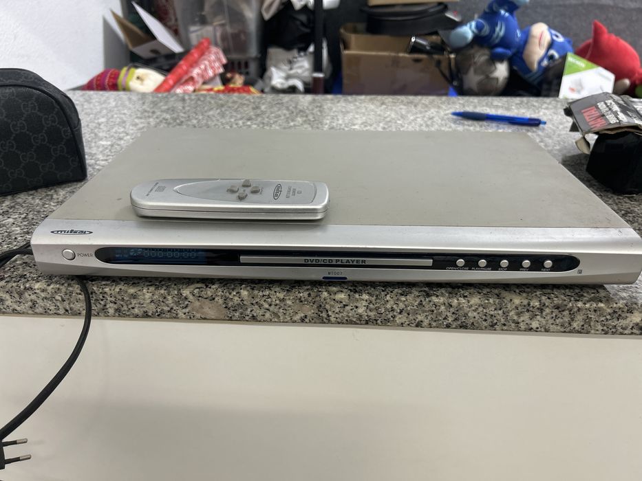 Aparelho de DVD e Comando64730009631234121