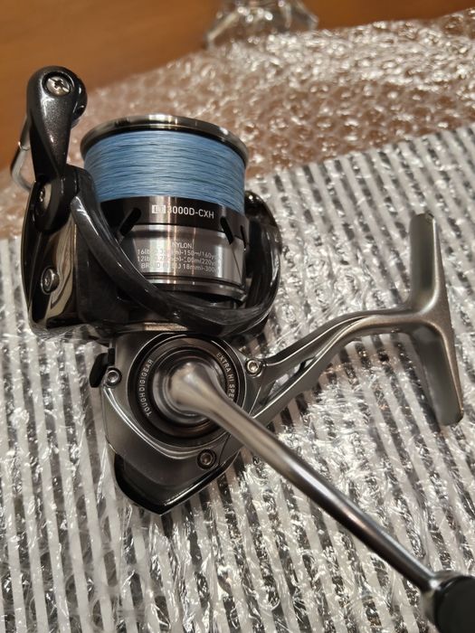 Carreto de pesca Daiwa Caldia LT 3000 cxh como novo