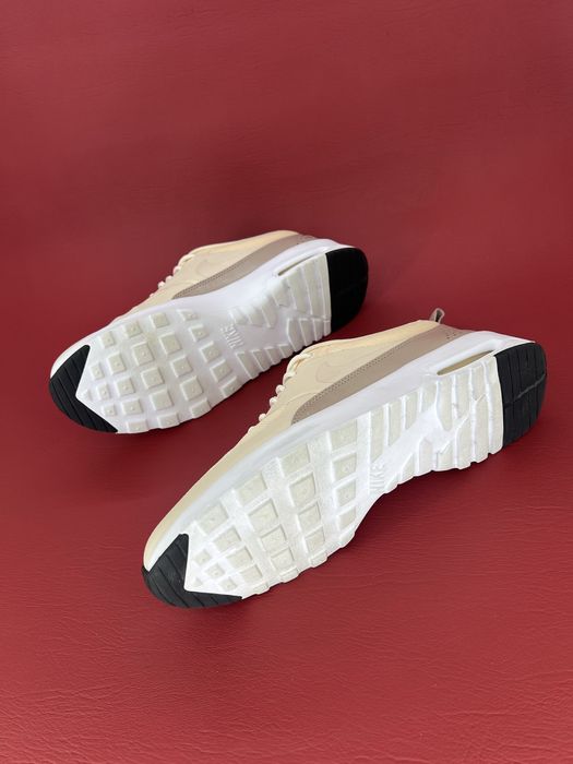 Жіночі кросівки 40р.   Nike Air Max Thea