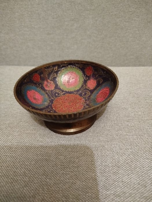 Вазочка бронзовая индийская