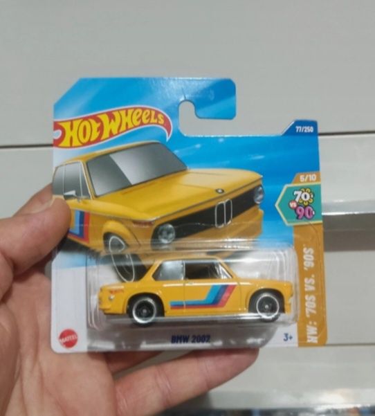 Bmw 2002 hot wheels