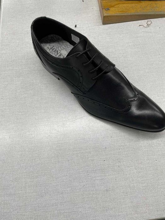 Sapatos Clássicos Jones