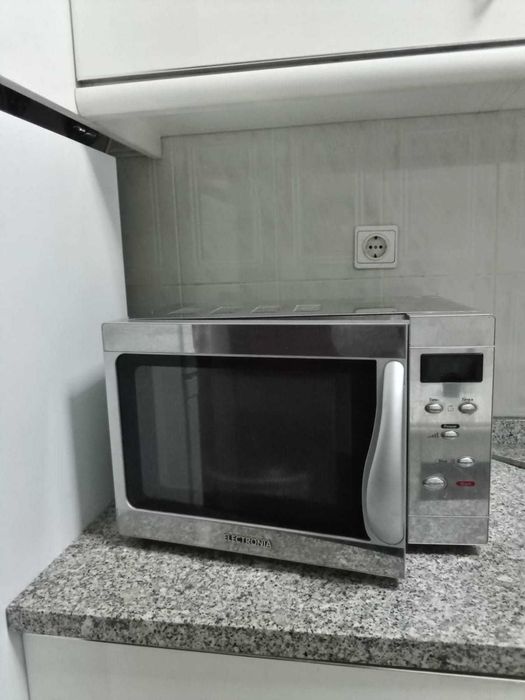 Microondas ELECTRONIA