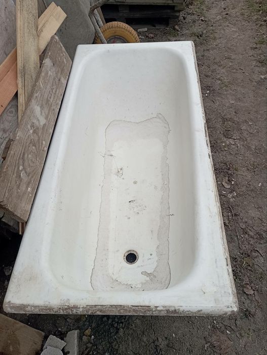 Ванна чугуна. Добрий стан.