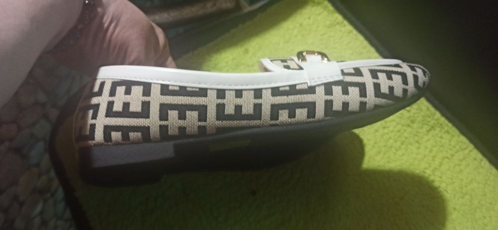 Śliczne NOWE buty mokasyny 41 wkl 26