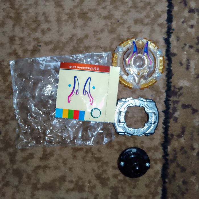 Продам Бейблейд зовсім нові