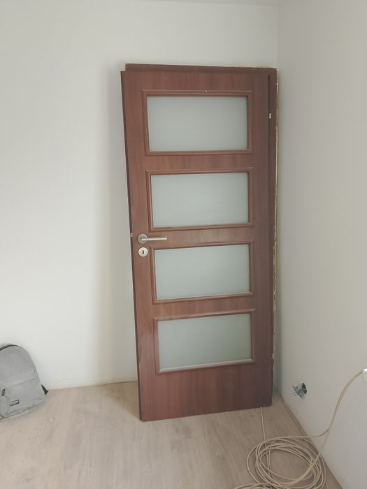 Sprzedam drzwi z ościeżnica wewnętrzne