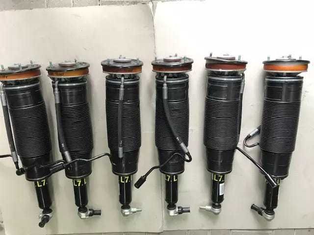 Амортизатор Лівий Правий Передній НОВИЙ Mercedes W221 W216 ABC