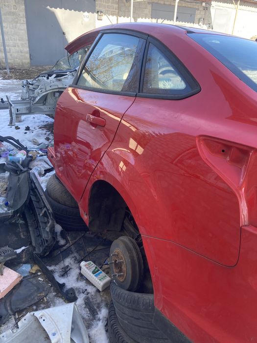 Ford Focus 3 двери крышка багажника