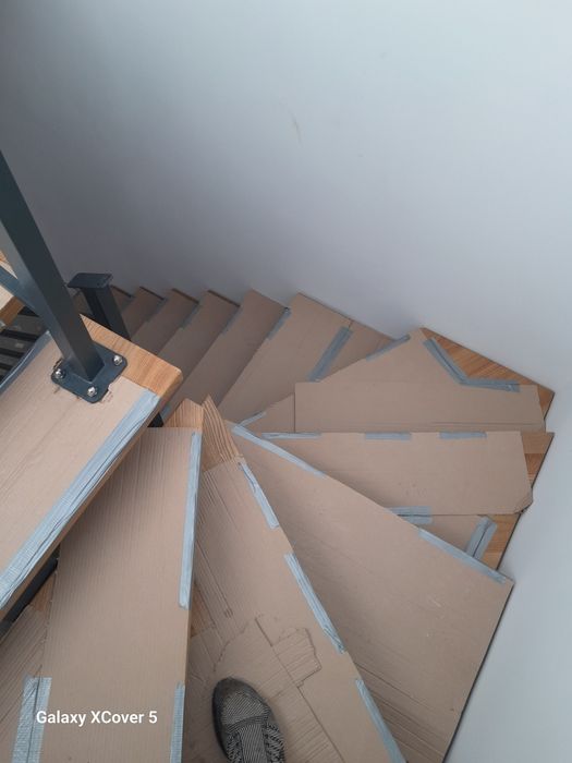 Stoły z litego drewna