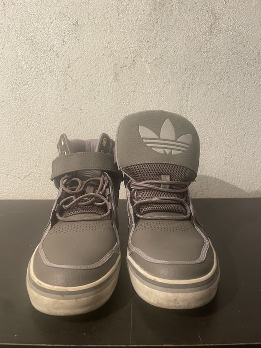 Teni bota Adidas